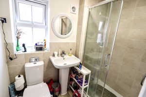 En-Suite- click for photo gallery